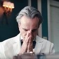 PHANTOM THREAD Image 5